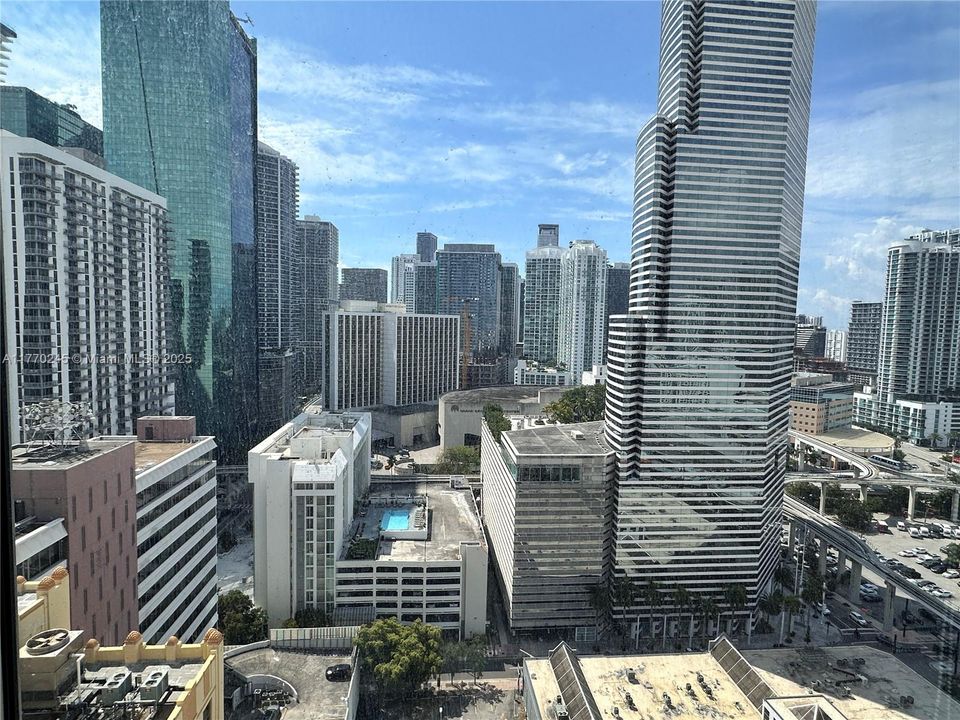 Recently Rented: $3,100 (2 beds, 2 baths, 791 Square Feet)