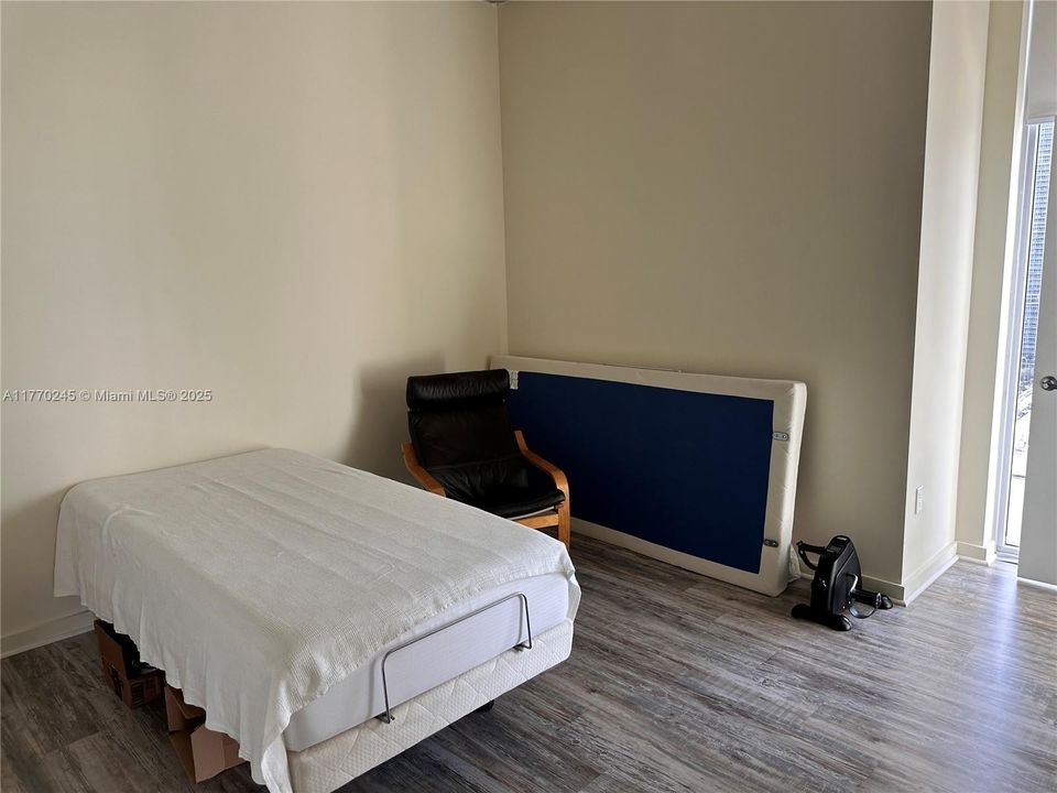 Recently Rented: $3,100 (2 beds, 2 baths, 791 Square Feet)