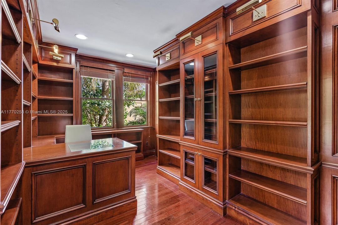 Недавно арендовано: $6,500 (3 спален, 3 ванн, 2424 Квадратных фут)