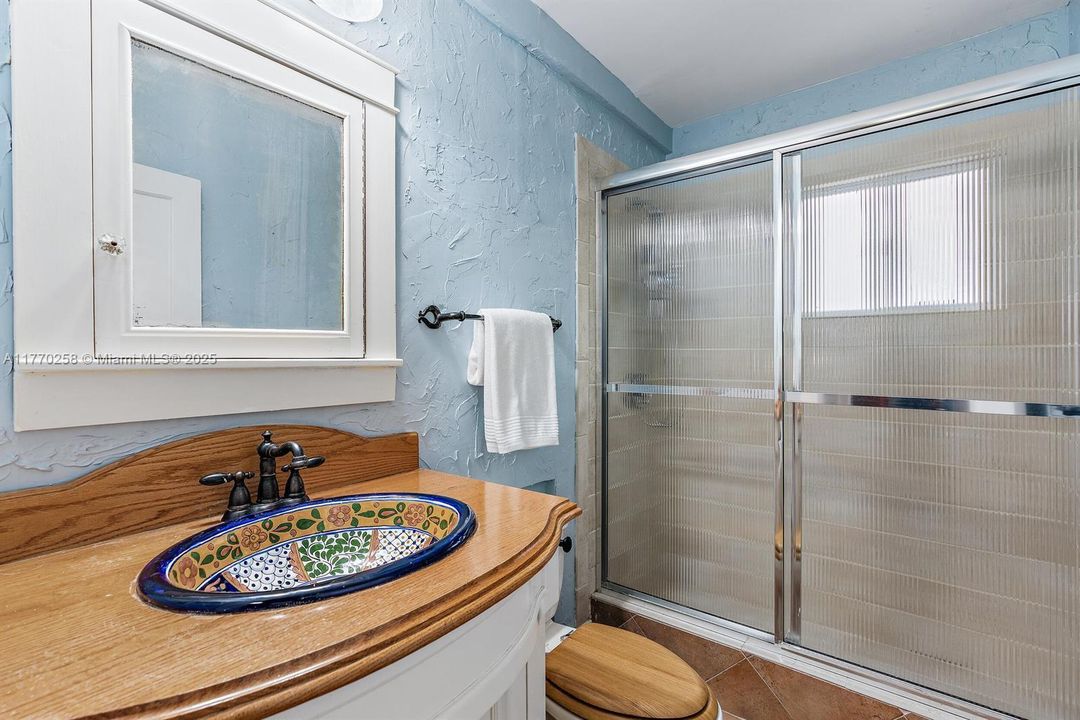 Недавно арендовано: $6,500 (3 спален, 3 ванн, 2424 Квадратных фут)