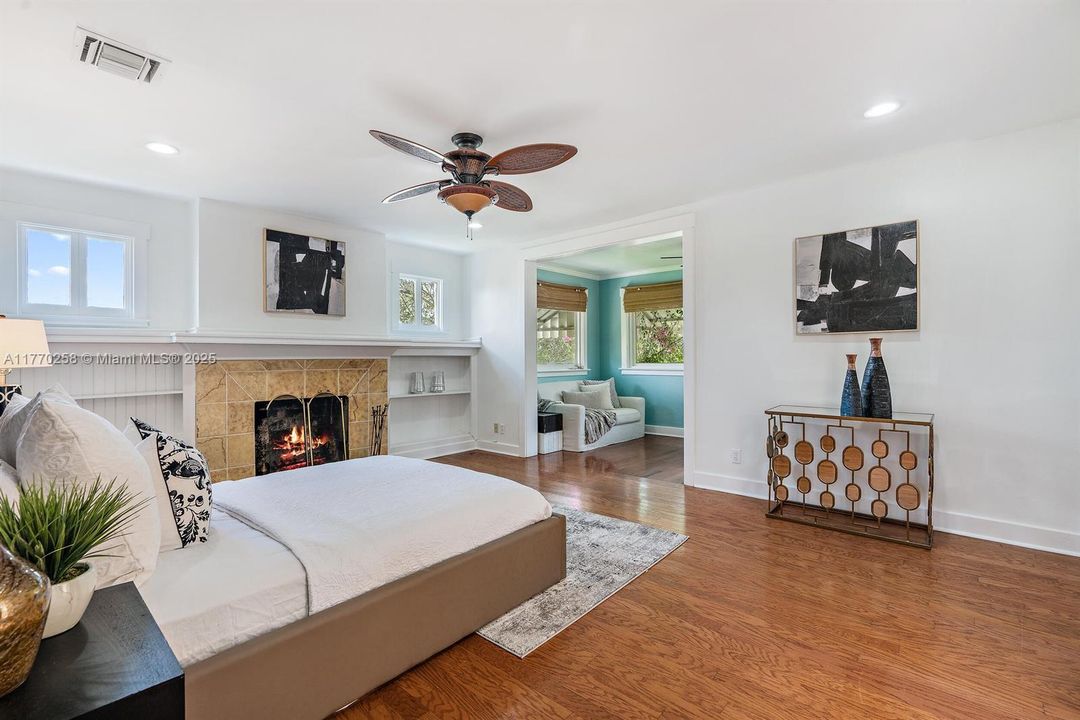 Недавно арендовано: $6,500 (3 спален, 3 ванн, 2424 Квадратных фут)