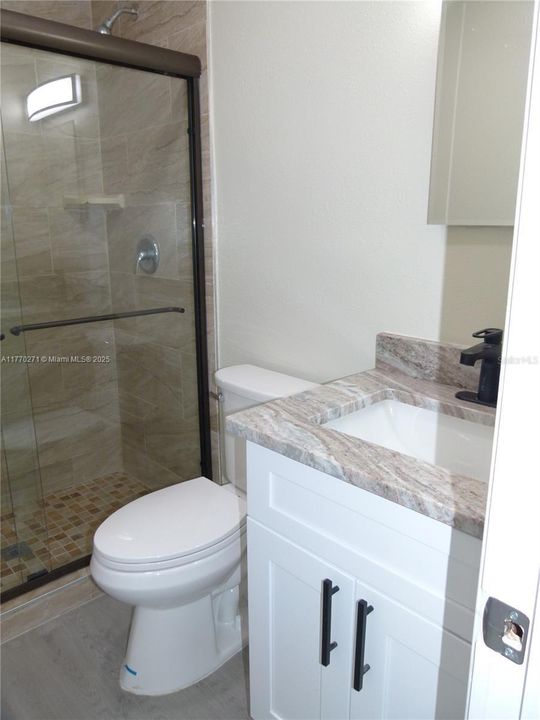 待售: $450,000 (3 贝兹, 2 浴室, 1248 平方英尺)