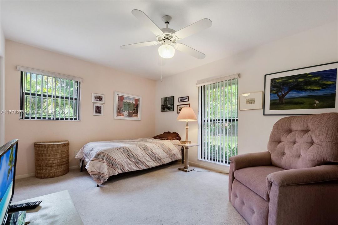 Recently Sold: $850,000 (4 beds, 2 baths, 2341 Square Feet)