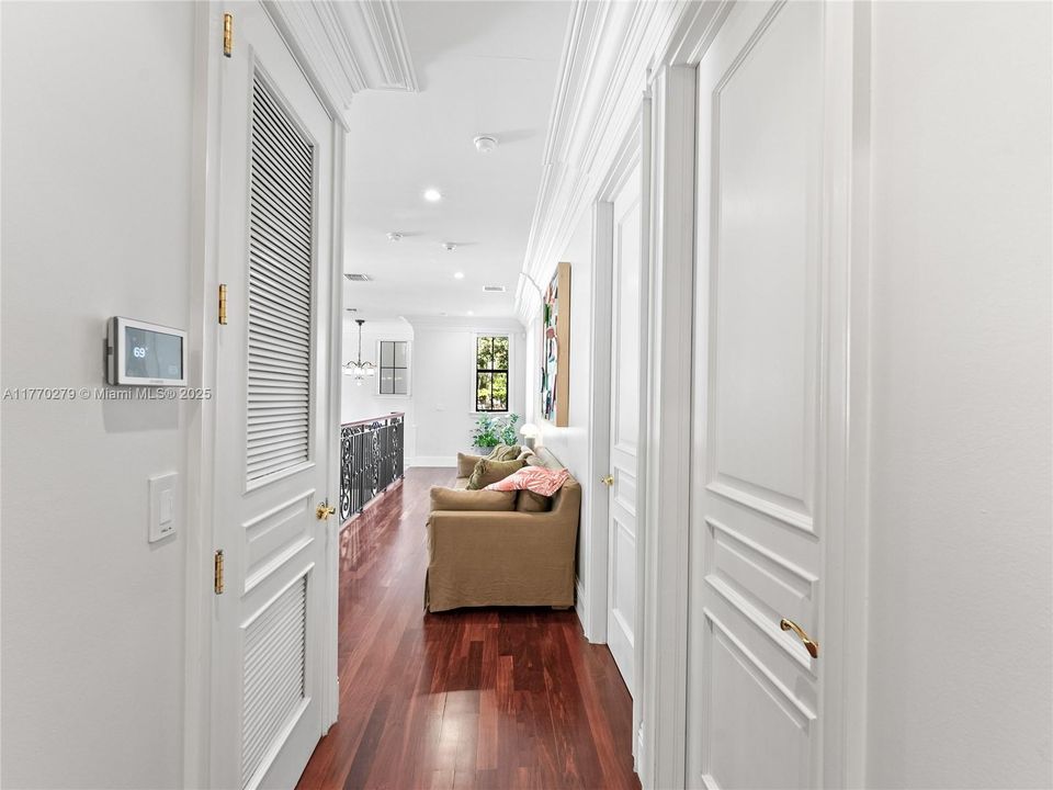 Недавно арендовано: $15,500 (4 спален, 4 ванн, 3357 Квадратных фут)