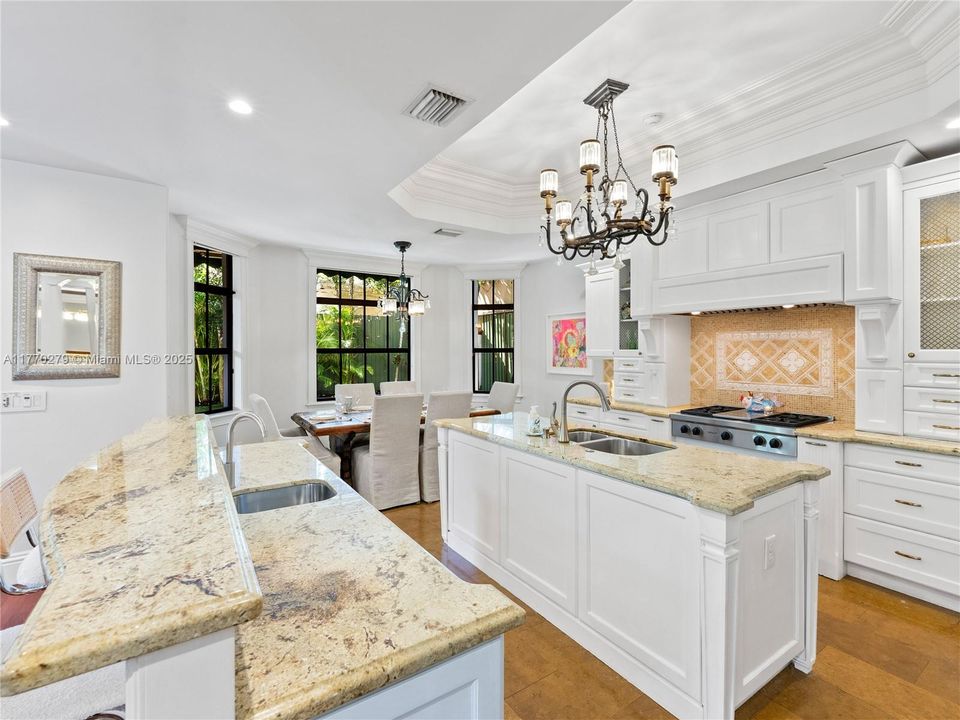 Недавно арендовано: $15,500 (4 спален, 4 ванн, 3357 Квадратных фут)