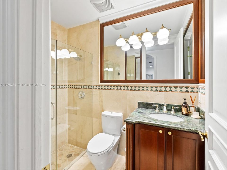 Недавно арендовано: $15,500 (4 спален, 4 ванн, 3357 Квадратных фут)