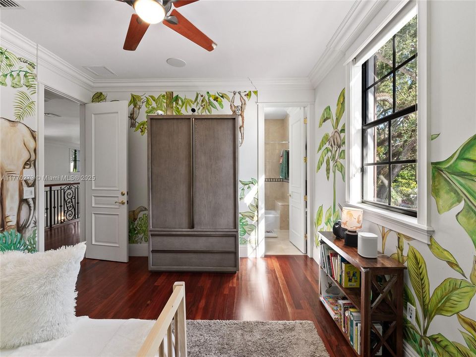 Недавно арендовано: $15,500 (4 спален, 4 ванн, 3357 Квадратных фут)