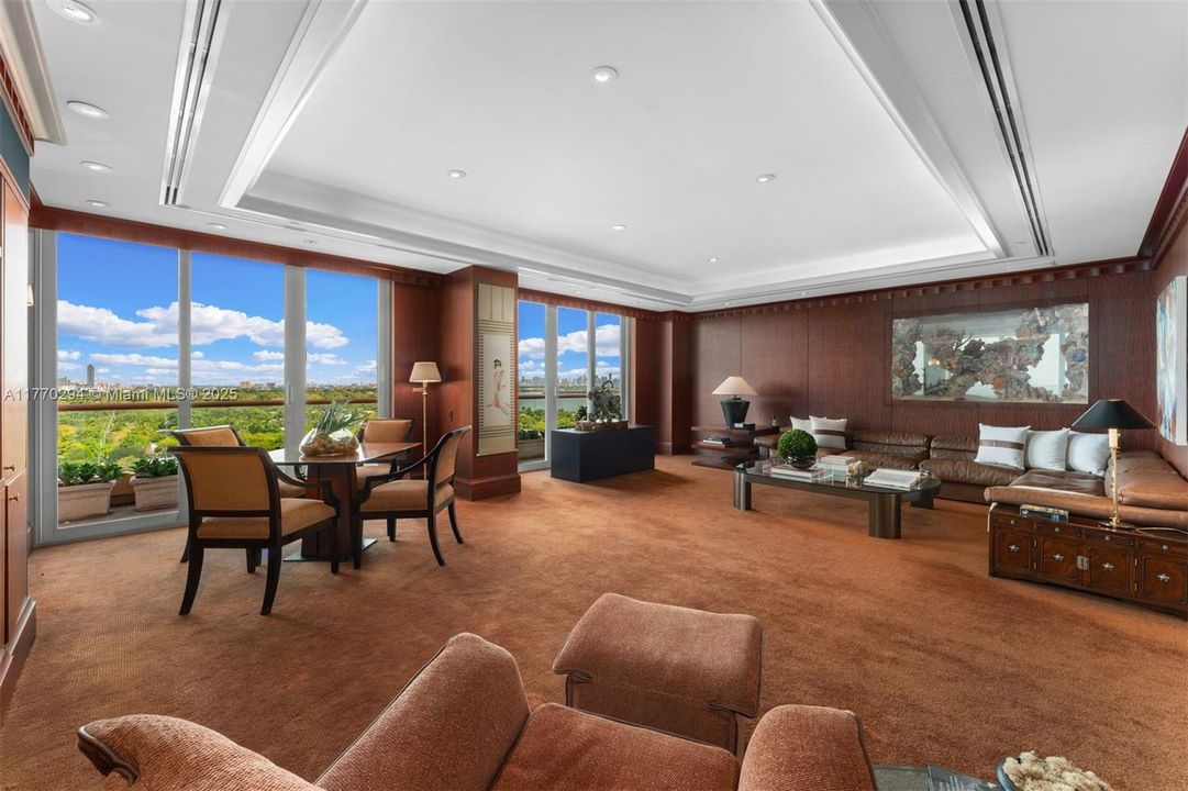 На продажу: $6,700,000 (3 спален, 4 ванн, 5230 Квадратных фут)