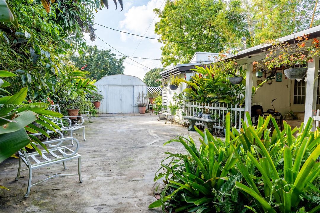 Recently Sold: $510,000 (3 beds, 2 baths, 1551 Square Feet)