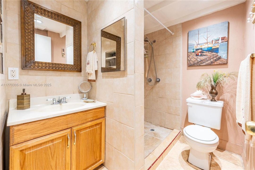 Recently Sold: $510,000 (3 beds, 2 baths, 1551 Square Feet)