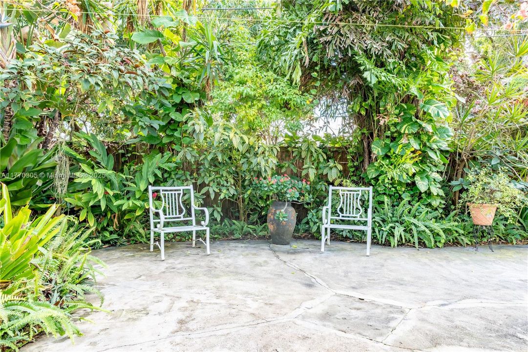 Recently Sold: $510,000 (3 beds, 2 baths, 1551 Square Feet)