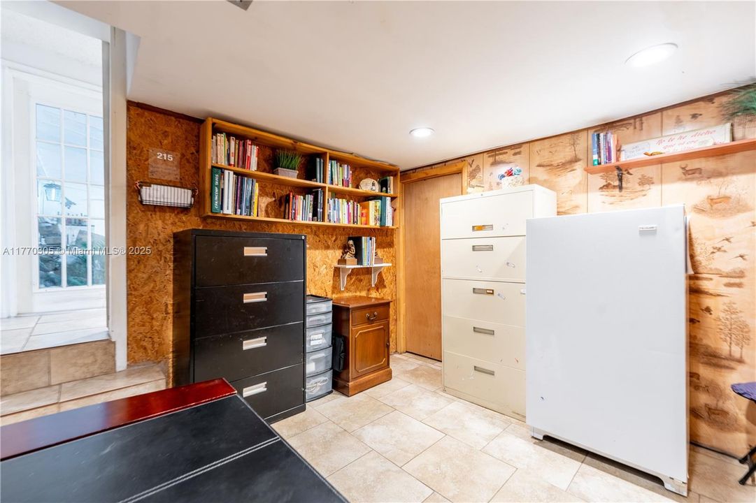 Recently Sold: $510,000 (3 beds, 2 baths, 1551 Square Feet)