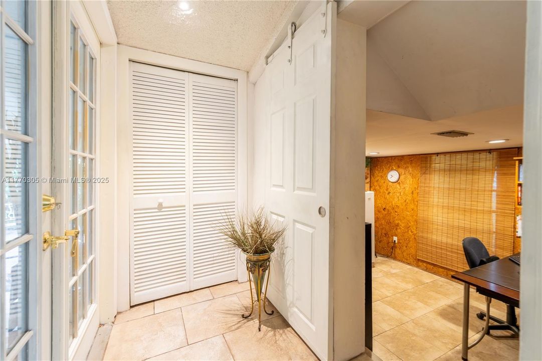 Recently Sold: $510,000 (3 beds, 2 baths, 1551 Square Feet)