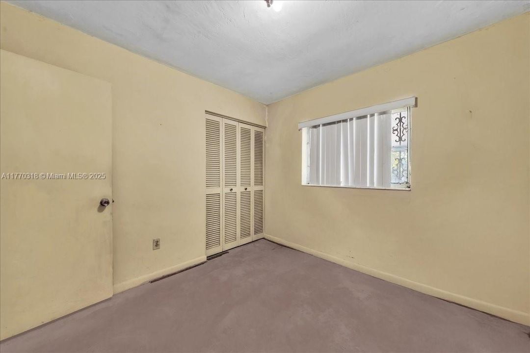 Recently Sold: $435,000 (3 beds, 1 baths, 1058 Square Feet)