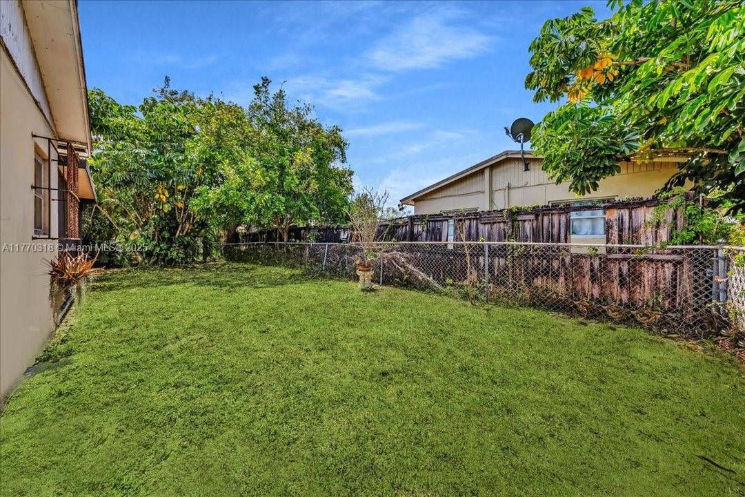 Recently Sold: $435,000 (3 beds, 1 baths, 1058 Square Feet)