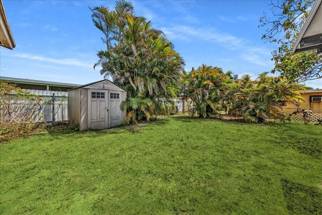 Recently Sold: $435,000 (3 beds, 1 baths, 1058 Square Feet)