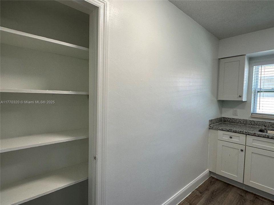 Недавно арендовано: $1,895 (2 спален, 1 ванн, 0 Квадратных фут)