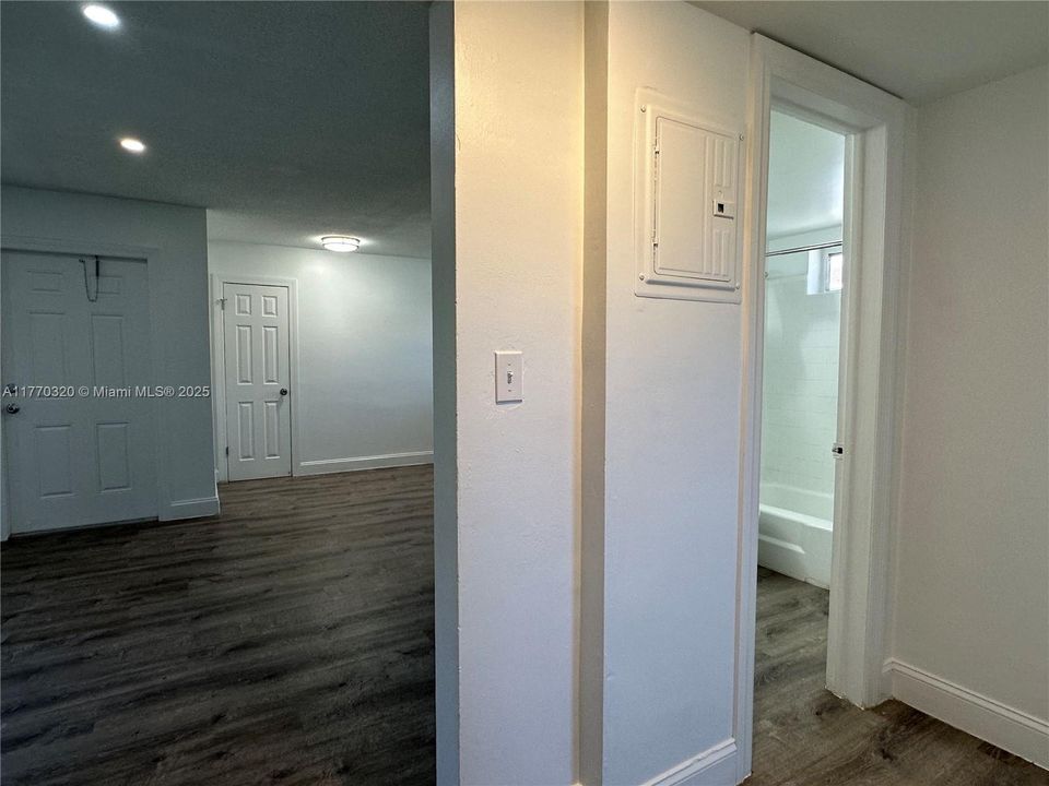 Недавно арендовано: $1,895 (2 спален, 1 ванн, 0 Квадратных фут)