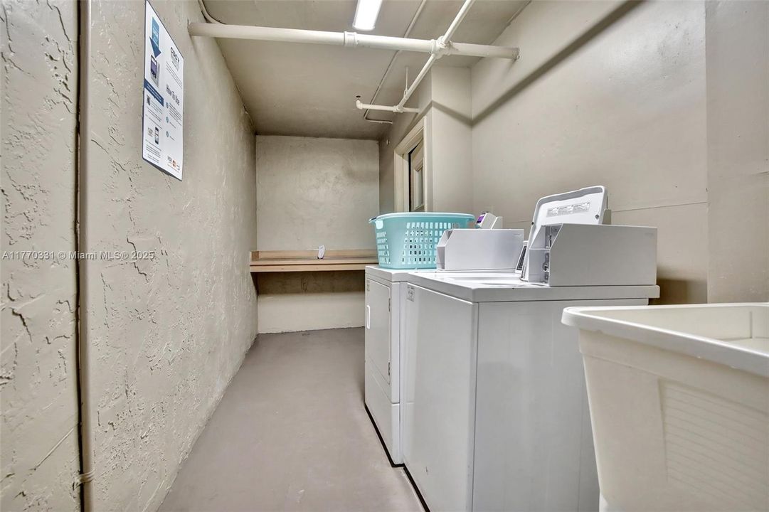 Vendido Recientemente: $269,900 (2 camas, 2 baños, 1180 Pies cuadrados)