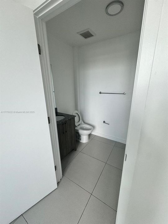 Recientemente alquilado: $2,450 (1 camas, 2 baños, 0 Pies cuadrados)