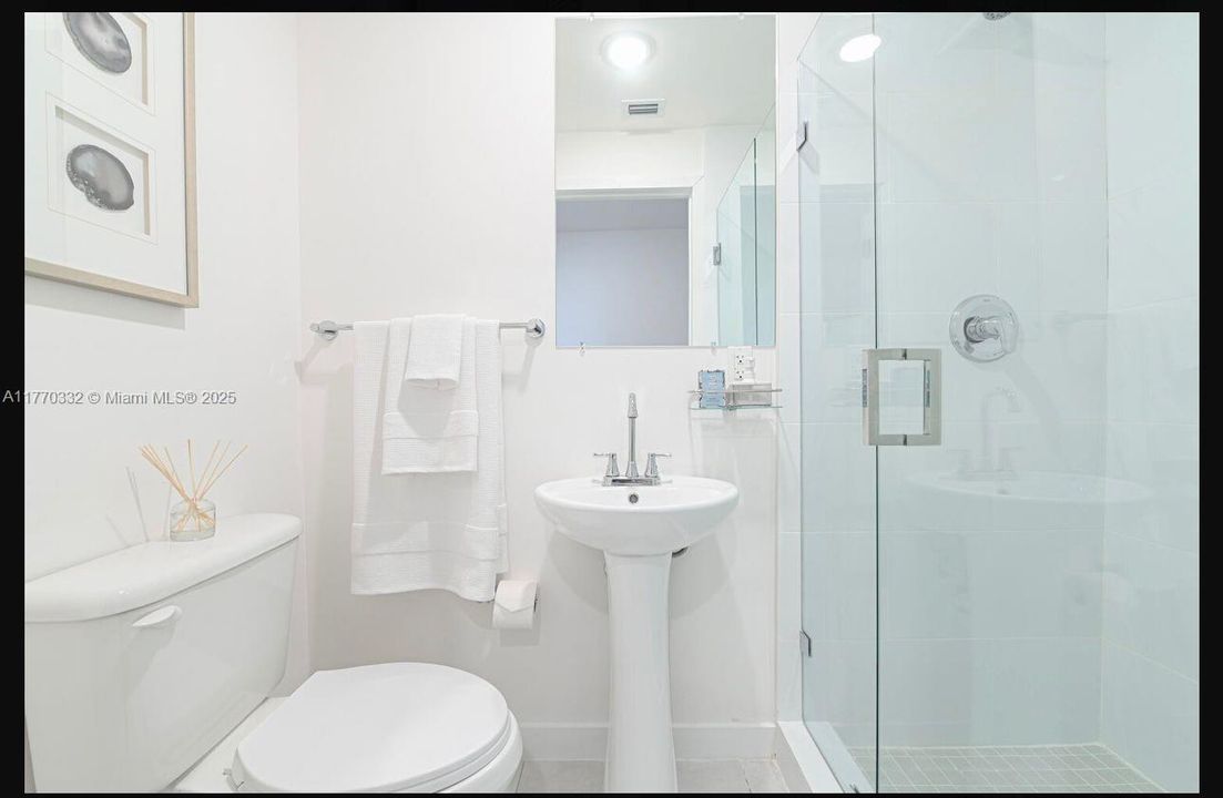 Recientemente alquilado: $2,450 (1 camas, 2 baños, 0 Pies cuadrados)