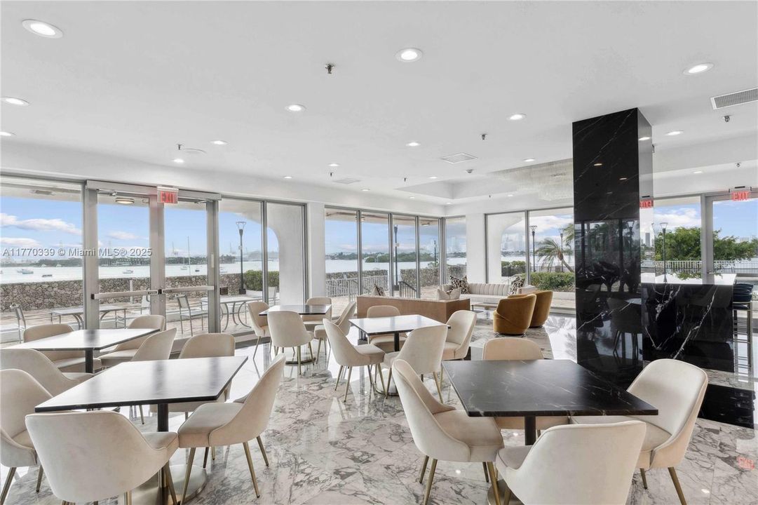 Recently Rented: $8,750 (2 beds, 2 baths, 1733 Square Feet)