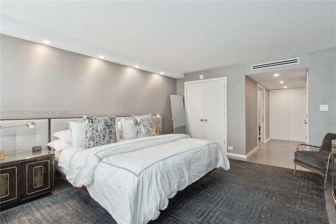 Recently Rented: $8,750 (2 beds, 2 baths, 1733 Square Feet)