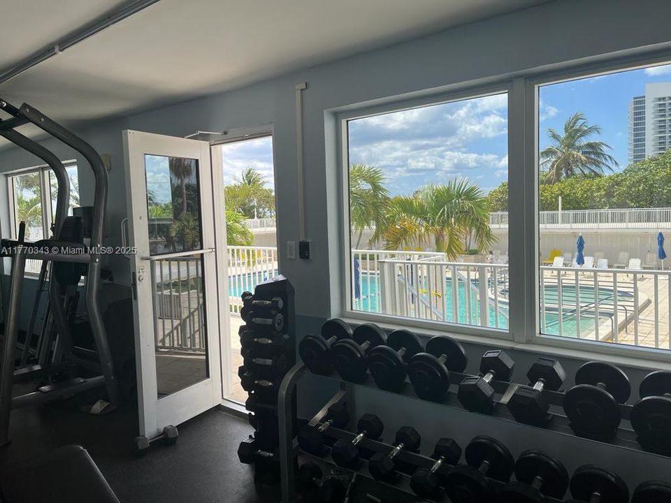 Недавно продано: $750,000 (2 спален, 2 ванн, 1134 Квадратных фут)