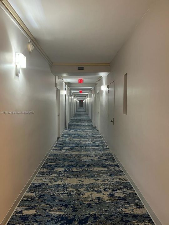 Недавно продано: $750,000 (2 спален, 2 ванн, 1134 Квадратных фут)