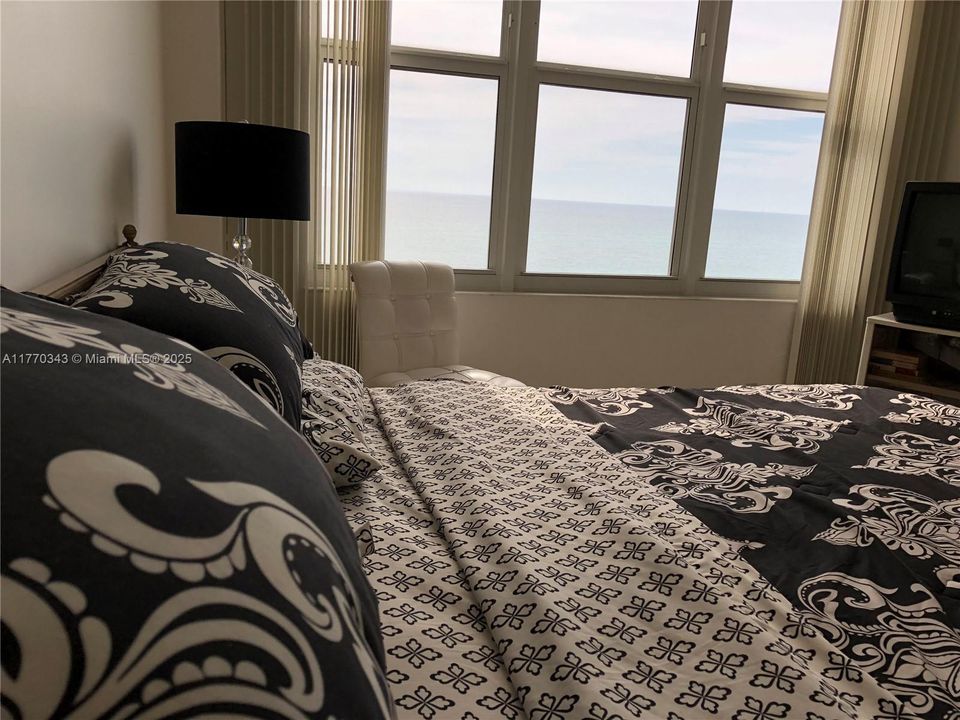 Недавно продано: $750,000 (2 спален, 2 ванн, 1134 Квадратных фут)