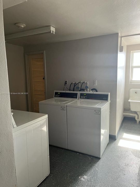 Недавно продано: $750,000 (2 спален, 2 ванн, 1134 Квадратных фут)