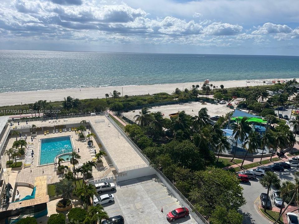 Недавно продано: $750,000 (2 спален, 2 ванн, 1134 Квадратных фут)