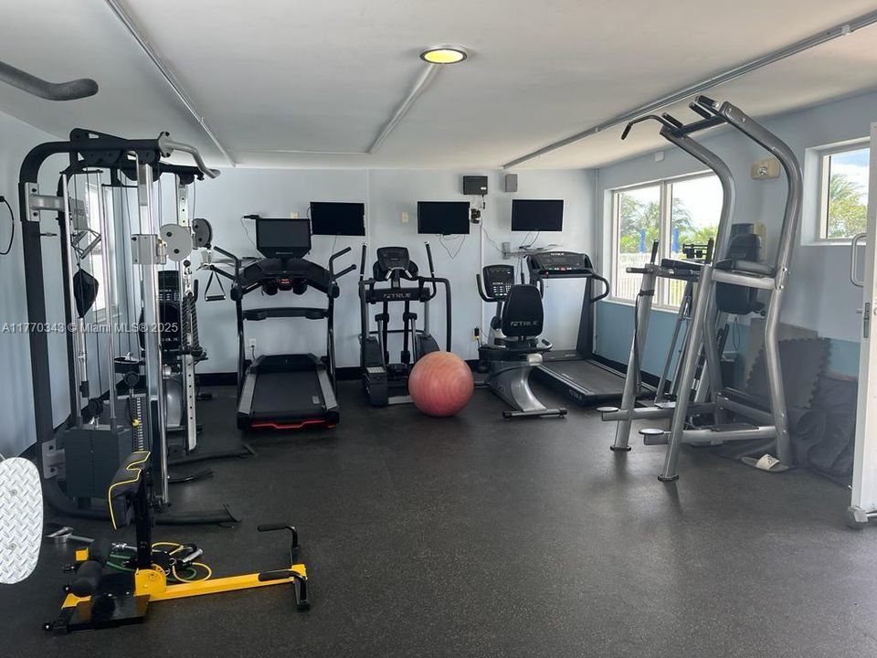 Недавно продано: $750,000 (2 спален, 2 ванн, 1134 Квадратных фут)