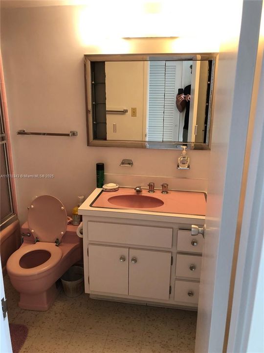 Недавно продано: $750,000 (2 спален, 2 ванн, 1134 Квадратных фут)