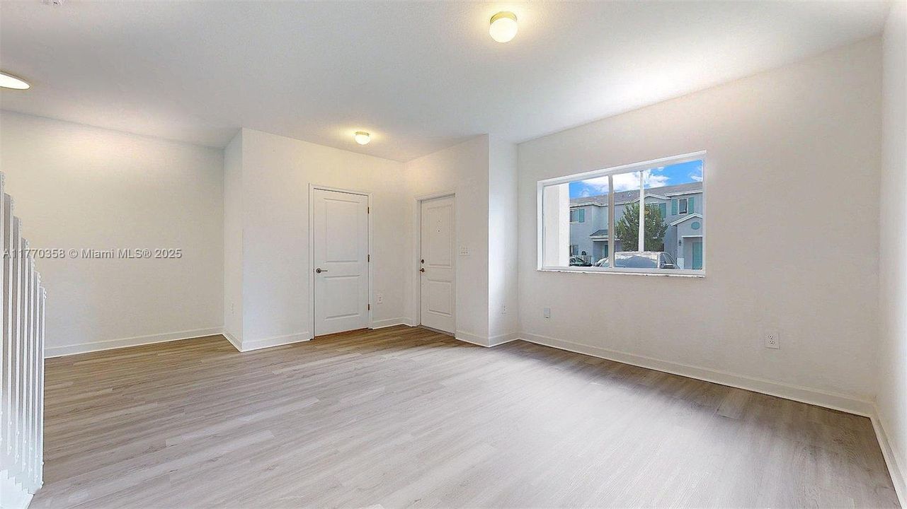 Recently Rented: $2,500 (3 beds, 2 baths, 0 Square Feet)