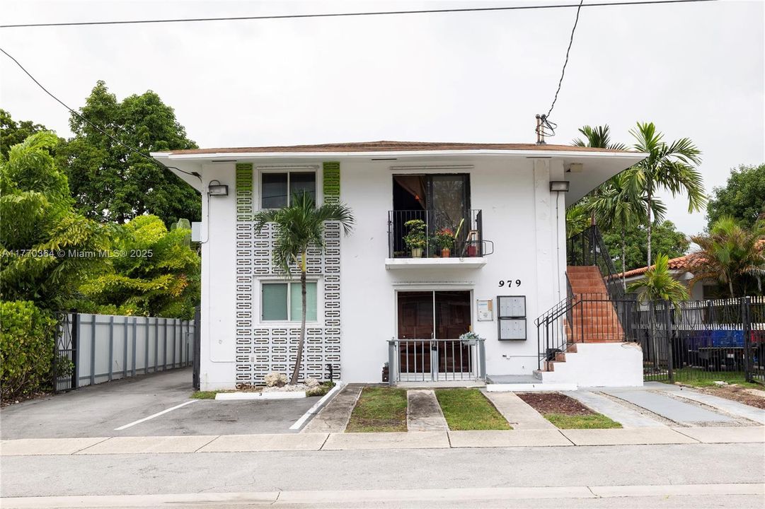 Recently Rented: $1,850 (1 beds, 1 baths, 546 Square Feet)