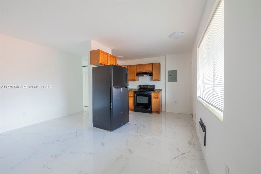 Recently Rented: $1,850 (1 beds, 1 baths, 546 Square Feet)