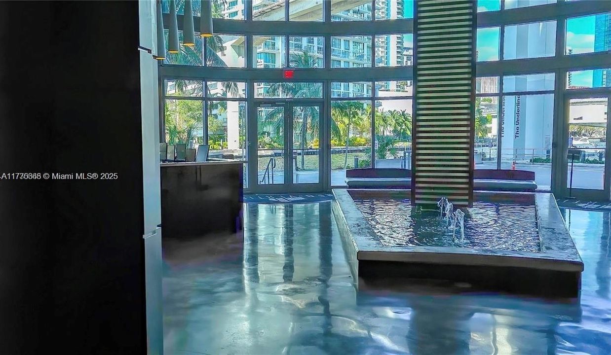 Recently Rented: $3,100 (1 beds, 1 baths, 795 Square Feet)