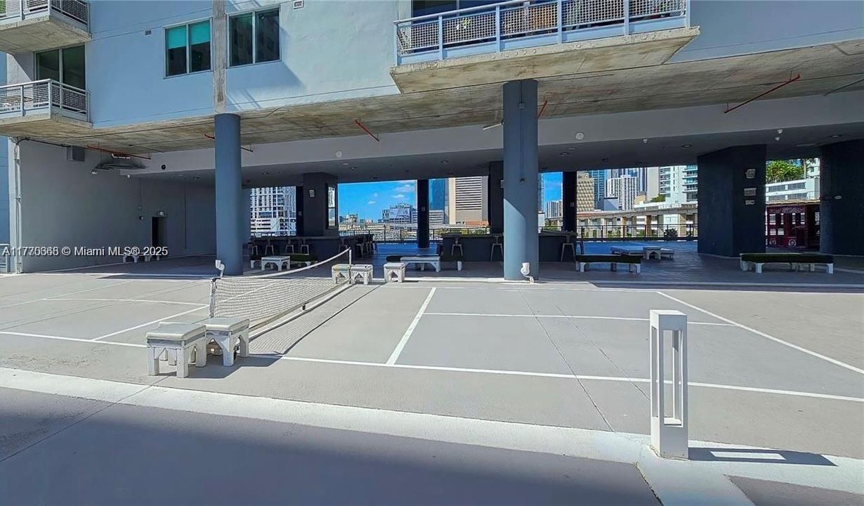 Recently Rented: $3,100 (1 beds, 1 baths, 795 Square Feet)