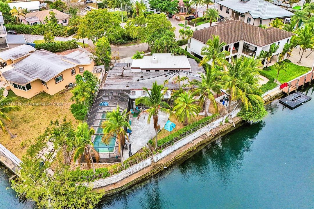 Active With Contract: $3,500,000 (4 beds, 3 baths, 3823 Square Feet)