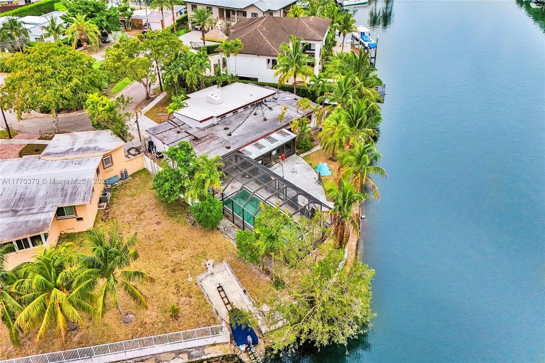 Active With Contract: $3,500,000 (4 beds, 3 baths, 3823 Square Feet)