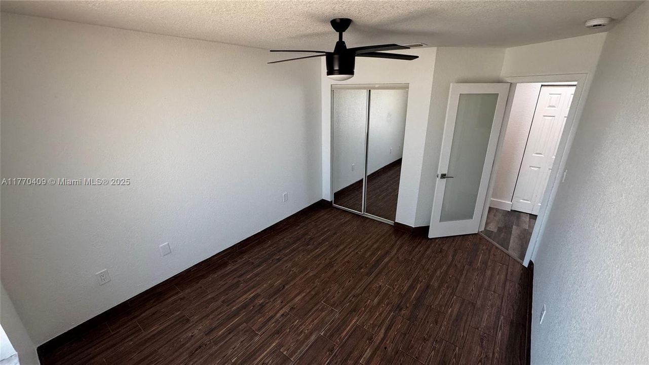 Recientemente alquilado: $2,500 (2 camas, 1 baños, 960 Pies cuadrados)