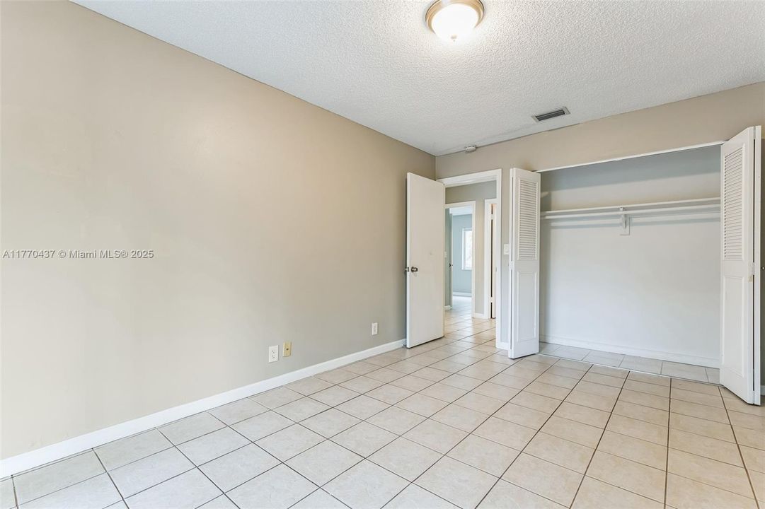 Recently Sold: $533,000 (3 beds, 2 baths, 2195 Square Feet)