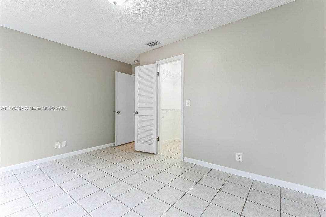 Recently Sold: $533,000 (3 beds, 2 baths, 2195 Square Feet)