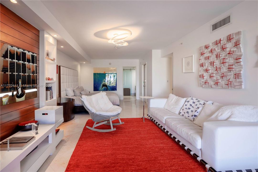 For Sale: $3,100,000 (3 beds, 4 baths, 3091 Square Feet)