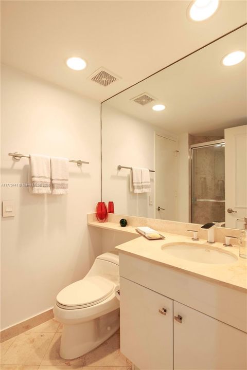 For Sale: $3,100,000 (3 beds, 4 baths, 3091 Square Feet)