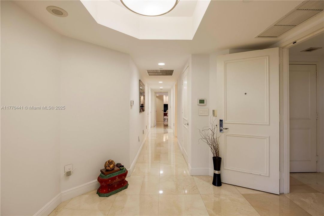 For Sale: $3,100,000 (3 beds, 4 baths, 3091 Square Feet)