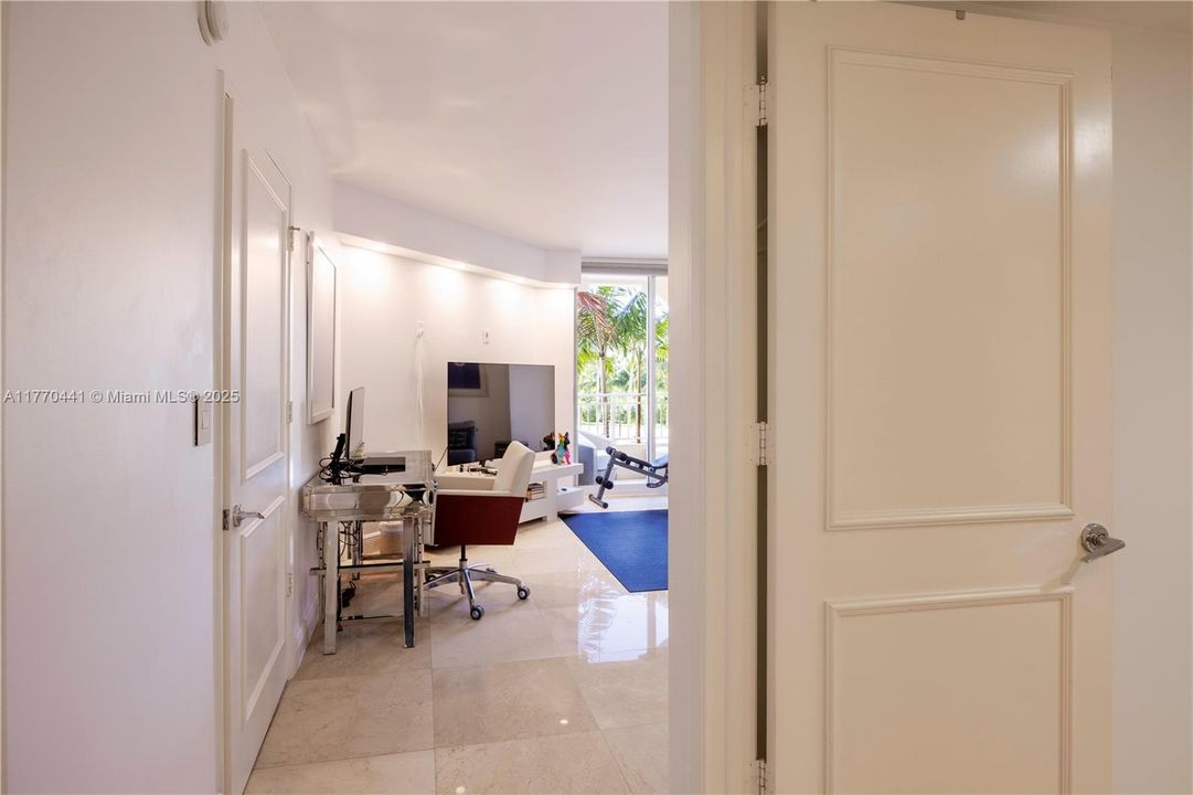 For Sale: $3,100,000 (3 beds, 4 baths, 3091 Square Feet)