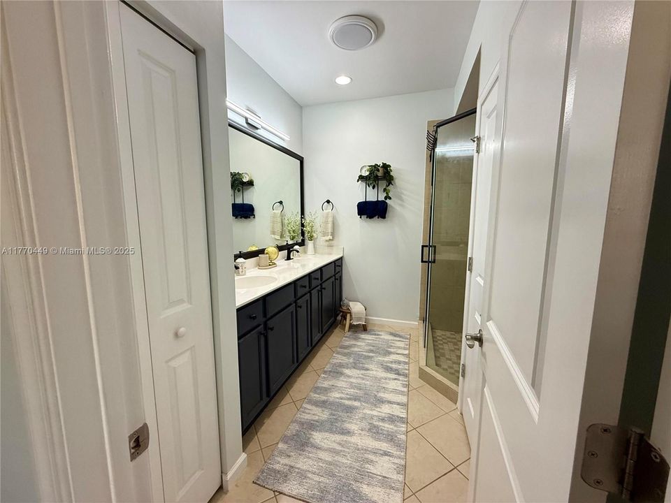 En Venta: $495,000 (2 camas, 2 baños, 1244 Pies cuadrados)