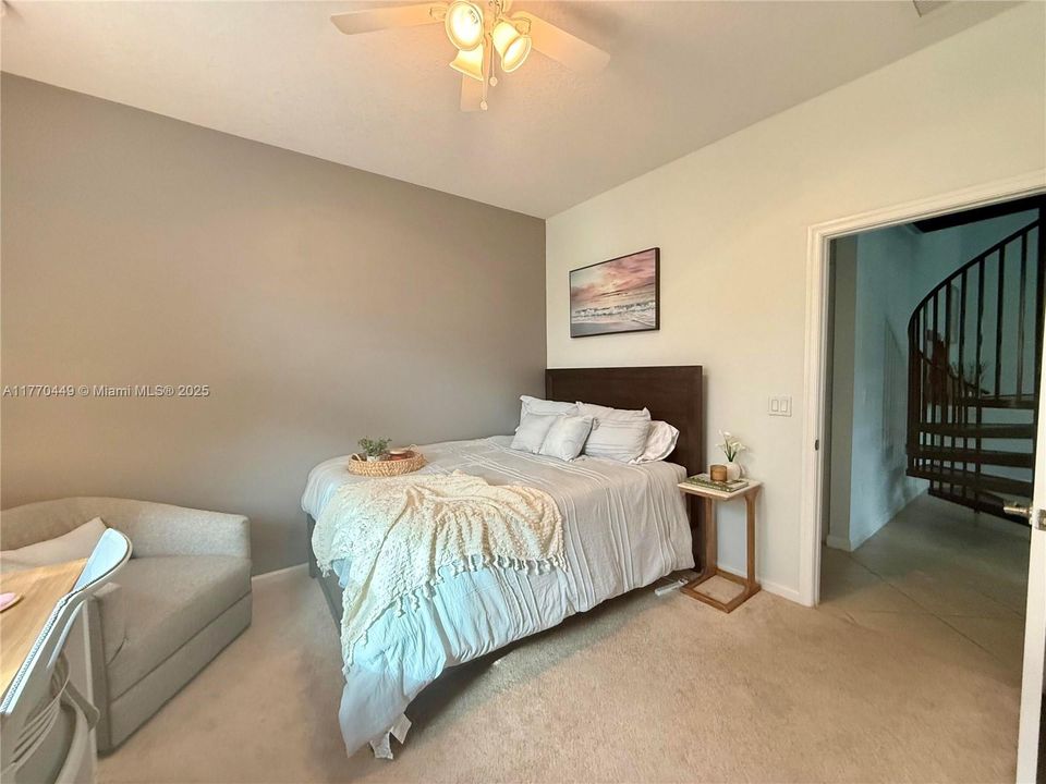 En Venta: $495,000 (2 camas, 2 baños, 1244 Pies cuadrados)